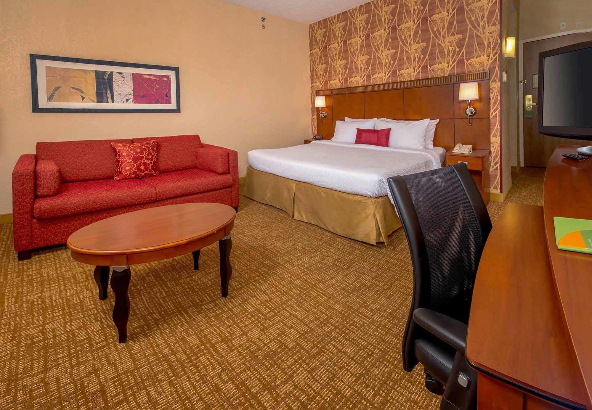 Courtyard By Marriott Роквилл Экстерьер фото